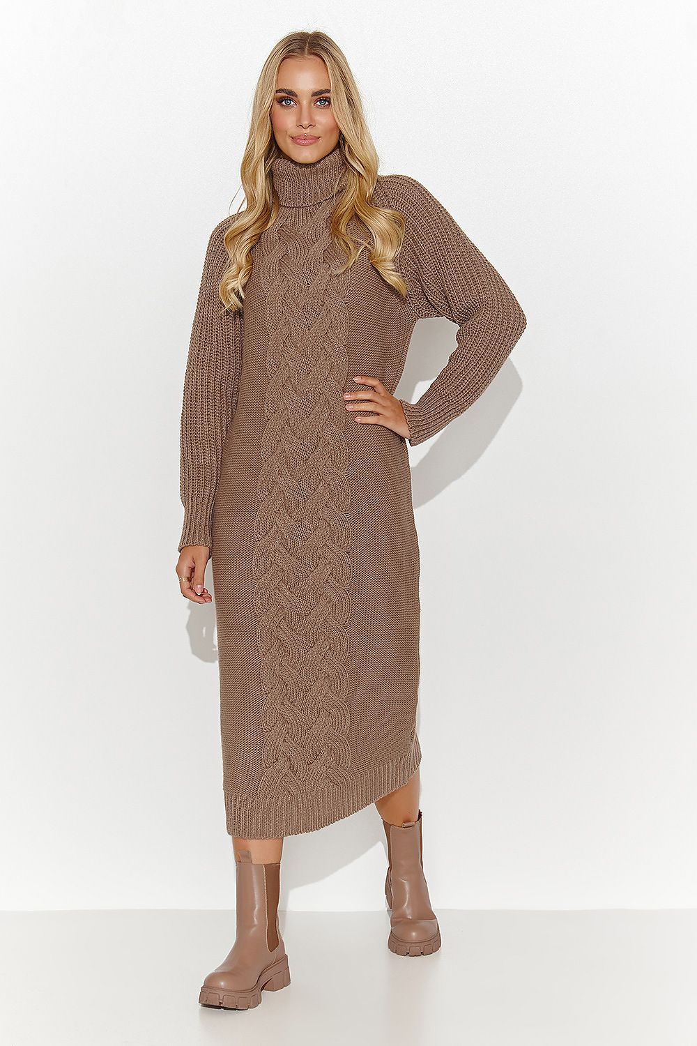  Robe de jour model 185220 Makadamia 